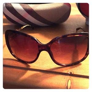Burberry sunglasses